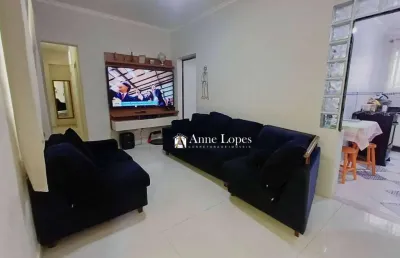 Apartamento térreo com jeito de casa à venda na vila belmiro !! 03 dormitórios | garagem exclusiva | reformado | financia!!