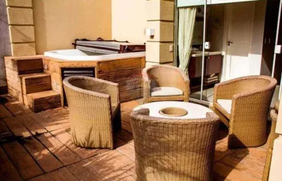 Cobertura duplex à venda na lagoa com 200 m2, 3 quartos, e vagas por r$ 2.850.000,00, rio de janeiro, rj