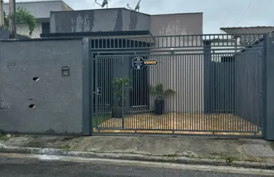 Casa térrea com 3 dormitórios sendo 1 suíte -piscina -nova atibaia-