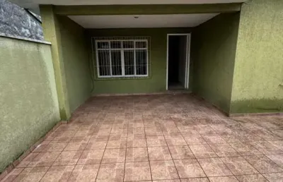 Casa com 2 quartos para alugar no Jardim Leila, Guarulhos 
