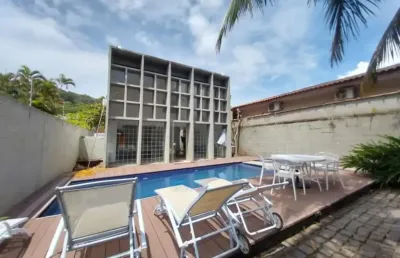Casa com 2 quartos à venda na Rua dos Filodendros, 11, Balneário Praia do Pernambuco, Guarujá