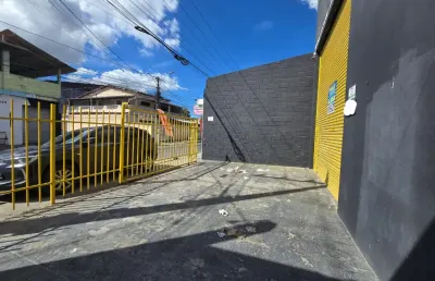Aluga-se loja/depósito comercial – excelente localização!