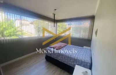 Casa para venda no bairro jardim adriana, localizado na cidade de itaquaquecetuba / sp.  com 3 dormitórios, sendo 1 suíte, possui 4 banheiros, 4 vagas de garagem, 2 salas, encontra