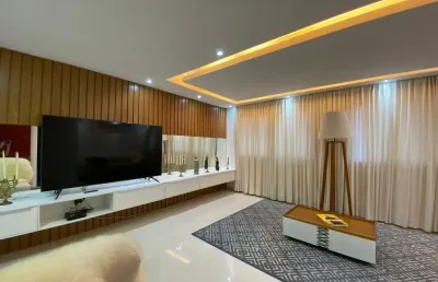 Belissíma casa com 03 quartos e piscina privativa em condomínio!