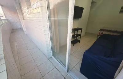 Trata-se de uma oportunidade.  imóvel abaixo do preço.  são 2 dormitórios com 2 vagas em prédio com piscina