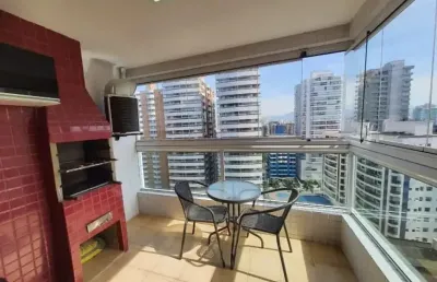 Impecável mobiliado sacada gourmet 2 dorms canto do forte . prédio com piscina