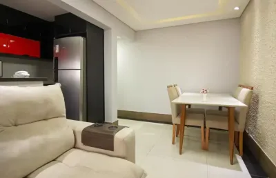 Viva com conforto e comodidade num apartamento semimobiliado, com 2 dormitórios