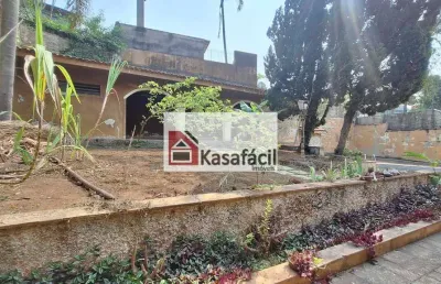 Casa  para a venda no jardim marajoara com um belo terreno!!!