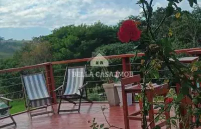Chácara em condomínio fechado – refúgio natural com lazer, segurança e tranquilidade! com piscina .