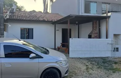 Geminado a venda em zimbros/bombinhas a poucos metros da praia.