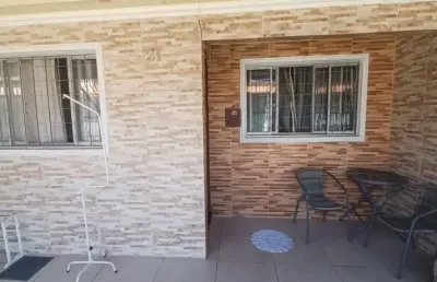 Excelelente casa a venda na qi 3 guará i composta por 3 quartos sendo uma suíte toda na laje lote de 90m²