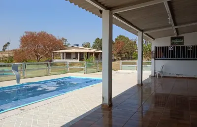 Linda chácara localizada na df 180 próximo a embrapa cerrado ponte alta casa com 2 quartos piscina e churrasqueira e pomar