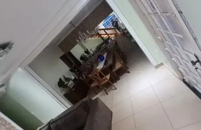 Linda casa a venda na qr 210 em samambaia ótimo padrão de construção  umas das melhores localização da cidade 4 quartos