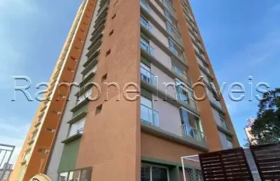 Vende-se cobertura duplex no condomínio valencya alta vila, com 186m2 sendo 03 dormitórios, com 1 suíte, terraço com área gourmet, hidromassagem.