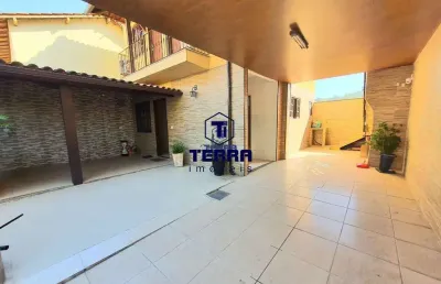 Casa com quintal, em excelente localização em são gonçalo, pertinho do guanabara