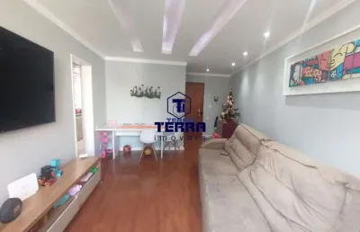 Lindo apartamento com 3 quartos sendo uma suíte no ingá. excelente localização!