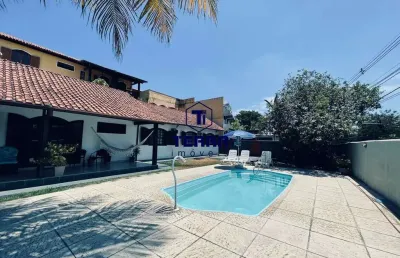 Excelente casa em pendotiba, com 3 quartos, uma suíte e área de lazer!