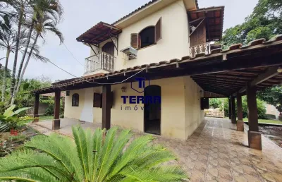 Belo sítio em itaboraí, com piscina, espaço de churrasqueira e casa de caseiro!