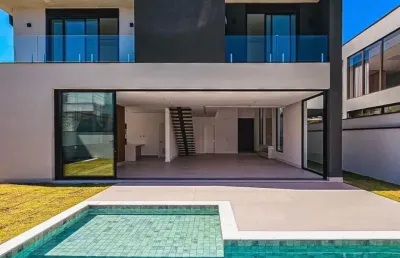 Viva o litoral norte gaúcho com elegância e conforto  descubra o melhor do litoral gaúcho com esta casa térrea exclusiva no condomínio costa serena, cuidadosamente projetada para oferecer conforto, so
