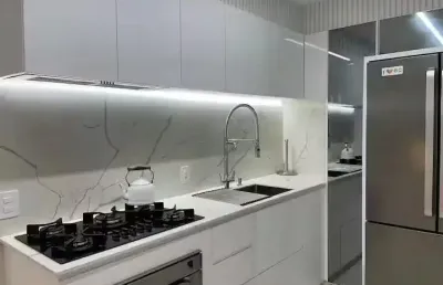 Apartamento amplo – 72m² – praia do forte, cabo frio/rj se você busca um imóvel espaçoso, bem localizado e pronto para morar, este apartamento na rua principal da praia do forte é a escolha ideal! a a