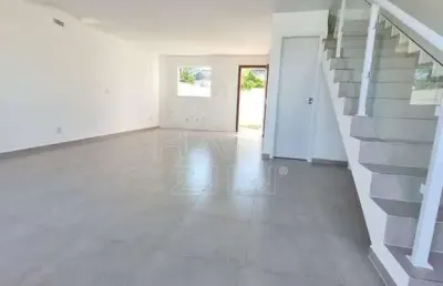 Casa com 2 quartos à venda na Rua José Lino Rocha, 72, Meia Praia, Navegantes