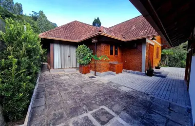 Casa para venda em nova friburgo, amparo, 2 dormitórios, 1 suíte, 3 banheiros, 2 vagas