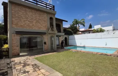 Descubra esta deslumbrante casa localizada na charmosa vila madalena, com impressionantes 929m² de área construída. são 4 quartos espaçosos e 9 banheiros, proporcionando conforto e praticidade. contan
