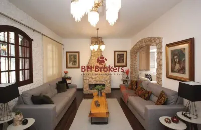 Casa para locação de 7 quartos no bairro santa lucia