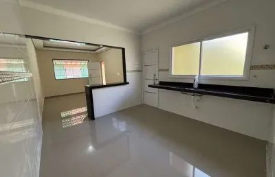 Casa geminada nova com 110m² no maracanã - praia grande - pertinho da praia