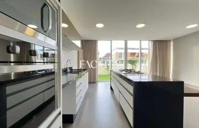 Casa em condomínio fechado com 4 quartos para alugar na rodovia haroldo soares glavan, 3400, cacupé, florianópolis por r$ 10.000