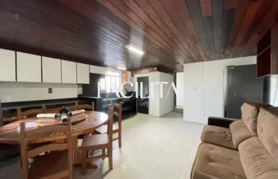 Casa com 2 quartos para alugar na rua oge fortkamp, 1000, trindade, florianópolis por r$ 4.990