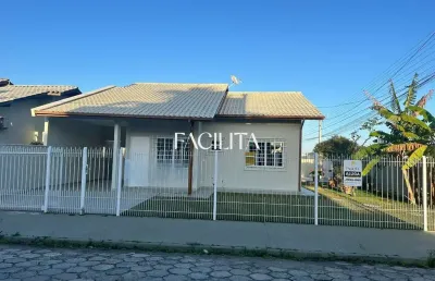 Casa com 2 quartos para alugar na rua arco íris, 518, carianos, florianópolis por r$ 6.200