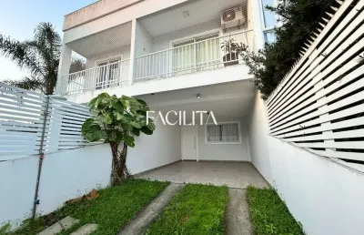 Casa com 2 quartos para alugar na rua reverendo gelson dos santos castro, 1000, rio tavares, florianópolis por r$ 8.900