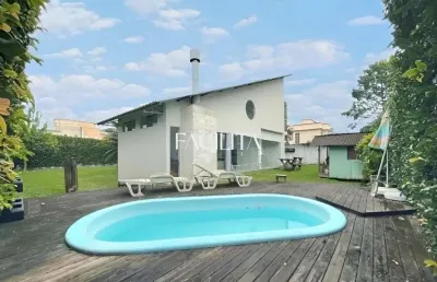 Casa com 3 quartos para alugar na rua joaquim josé antunes, 10000, campeche, florianópolis por r$ 7.900