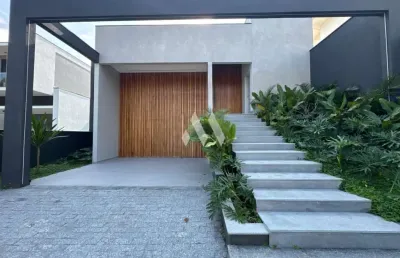 Casa alto padrão quartos com 3 suítes e 240m² - pedra branca