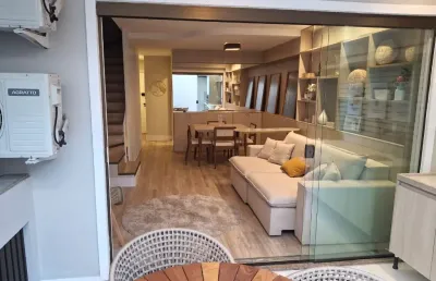 Linda casa triplex  200 m laguna park totalmente reformada porteira fechada