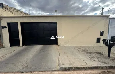 Casa com 3 quartos à venda no São José, Uberaba 