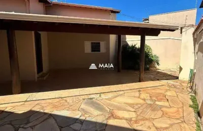 Casa com 3 quartos para alugar no Jardim São Bento, Uberaba 