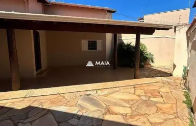 Casa com 3 quartos à venda no Jardim São Bento, Uberaba 