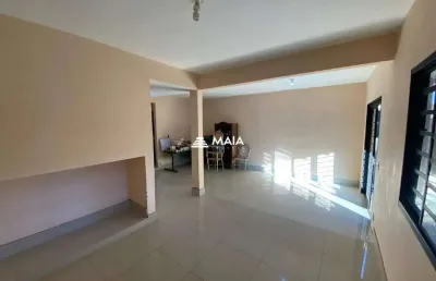 Casa com 3 quartos para alugar no Mercês, Uberaba 