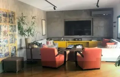 Apartamento com 5 quartos para alugar no Mercês, Uberaba 