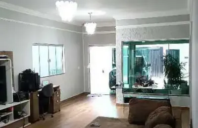 Casa com 3 quartos à venda no Jardim do Lago, Uberaba 