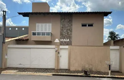 Casa com 5 quartos à venda no Olinda, Uberaba 