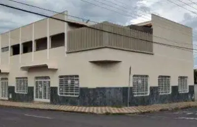 Sala comercial para alugar no Santa Maria, Uberaba 