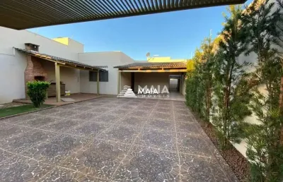 Casa com 3 quartos à venda no Jardim Nenê Gomes, Uberaba 