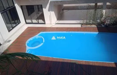 Casa com 5 quartos à venda no Parque das Laranjeiras, Uberaba 