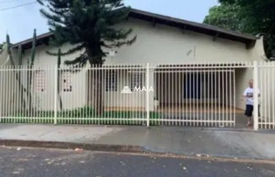 Casa com 3 quartos à venda no Jardim Espírito Santo, Uberaba 