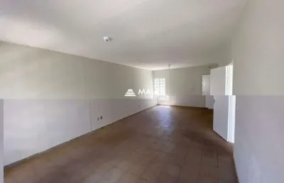 Casa com 2 quartos à venda no Santa Maria, Uberaba 