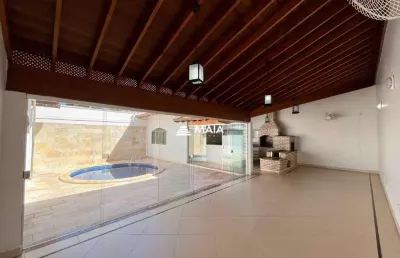 Casa com 5 quartos à venda no Parque dos Buritis, Uberaba 