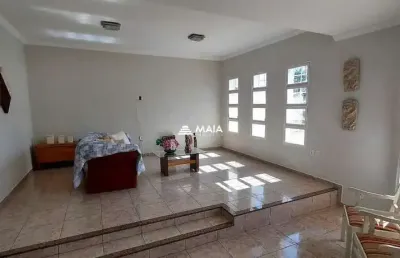 Casa com 6 quartos à venda no Boa Vista, Uberaba 